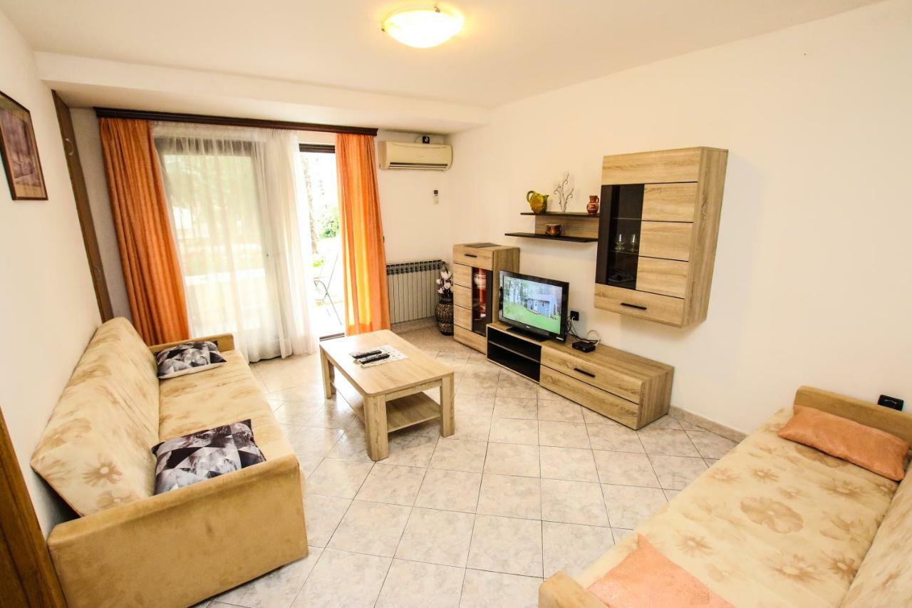 Carolina 4 Seasons Apartment โปเรช ภายนอก รูปภาพ