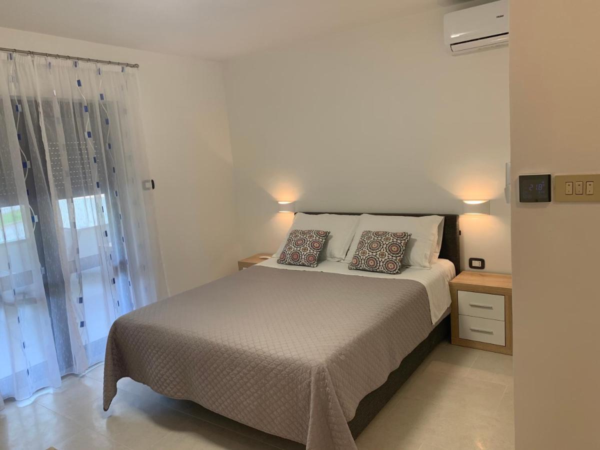 Carolina 4 Seasons Apartment โปเรช ภายนอก รูปภาพ